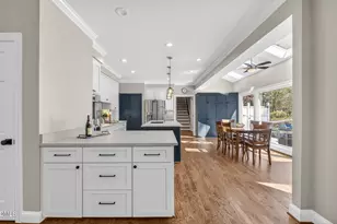 127 Lochwood W Dr, Cary, NC 27518 - Photo 10