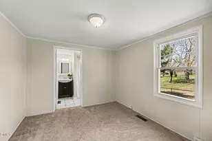 2105 Parks St, Greensboro, NC 27405 - Photo 10