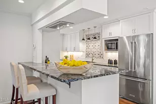 2925 Wycliff Rd, Raleigh, NC 27607 - Photo 12