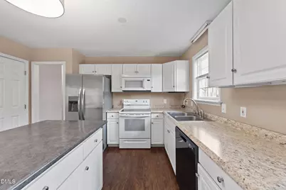 4 Feeney Court, Clayton, NC 27520 - Photo 8