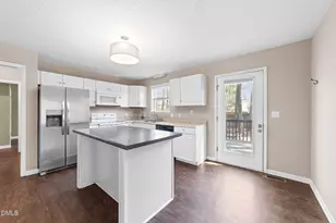 4 Feeney Ct, Clayton, NC 27520 - Photo 6