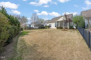 33 Heatherwood Dr, Chapel Hill, NC 27516 - Photo 38