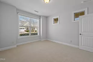 33 Heatherwood Dr, Chapel Hill, NC 27516 - Photo 24