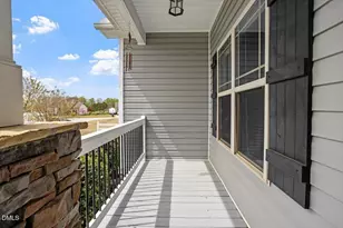 35 Fox Run Ct, Benson, NC 27504 - Photo 6