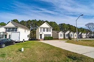 316 Anna St, Lillington, NC 27546 - Photo 4