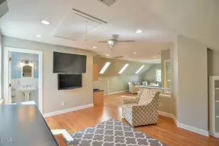 110 Bayview Dr, Chapel Hill, NC 27516 - Photo 40