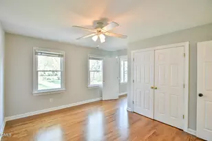 110 Bayview Dr, Chapel Hill, NC 27516 - Photo 32