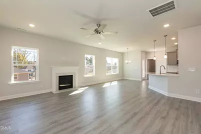 618 Melrose Court, Sanford, NC 27330 - Photo 6