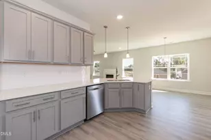 618 Melrose Ct, Sanford, NC 27330 - Photo 12