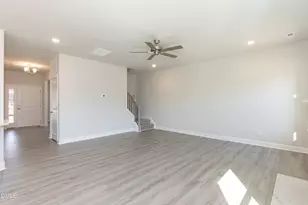 618 Melrose Ct, Sanford, NC 27330 - Photo 8