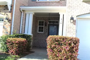318 Longchamp Ln, Cary, NC 27519 - Photo 2