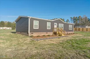 71 Falls Ln, Henderson, NC 27536 - Photo 2