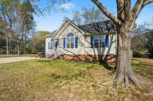 284 Dullis Cir, Garner, NC 27529 - Photo 2