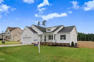 204 Gumtop Dr, Zebulon, NC 27597 - Photo 2