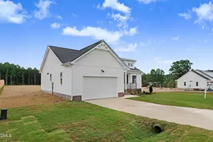 204 Gumtop Dr, Zebulon, NC 27597 - Photo 4