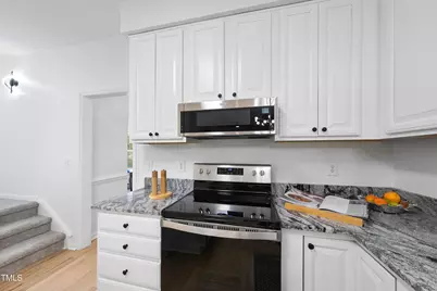 300 New Parkside Drive, Chapel Hill, NC 27516 - Photo 14