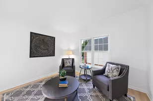 300 New Parkside Dr, Chapel Hill, NC 27516 - Photo 8