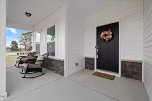 1237 Huffington Oak Dr, Willow Springs, NC 27592 - Photo 2