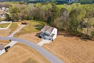1237 Huffington Oak Dr, Willow Springs, NC 27592 - Photo 2