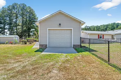 205 S Eastwood Drive, Benson, NC 27504 - Photo 44