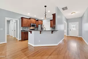 205 S Eastwood Dr, Benson, NC 27504 - Photo 20