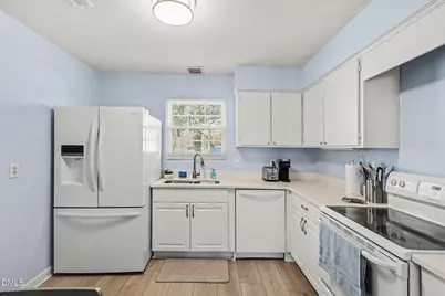 6407 New Market Way, Raleigh, NC 27615 - Photo 10