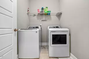 25 Carriden Dr, Youngsville, NC 27596 - Photo 22