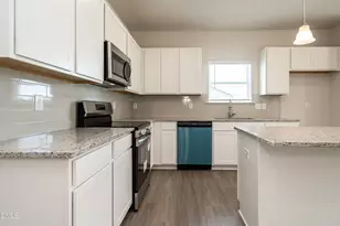 1672 Elk Run Dr, Fayetteville, NC 28312 - Photo 8