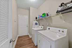 1812 Devonridge Dr, Fuquay Varina, NC 27526 - Photo 16