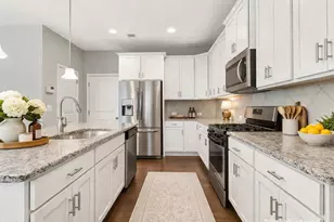 152 E Ravano Dr, Clayton, NC 27527 - Photo 6