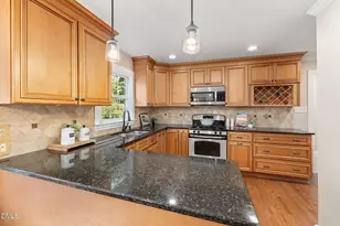 2101 Tyson St, Raleigh, NC 27612 - Photo 6