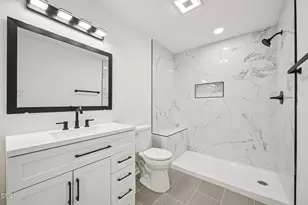 731 Lakeview Dr, Henderson, NC 27536 - Photo 32