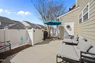 964 Ambergate Station, Apex, NC 27502 - Photo 18