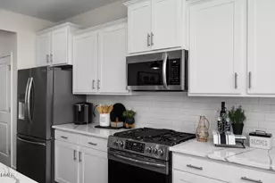 313 Long Leaf Glen Ln, Zebulon, NC 27597 - Photo 10