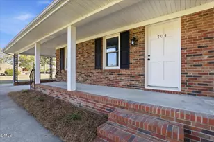 704 Kentucky Dr, Goldsboro, NC 27530 - Photo 4