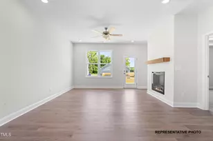 60 W Coulter Ct, Selma, NC 27576 - Photo 4