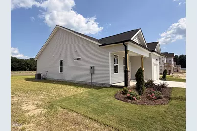 60 W Coulter Court, Selma, NC 27576 - Photo 6