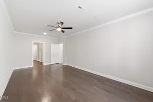 10210 Sablewood Dr, Raleigh, NC 27617 - Photo 18