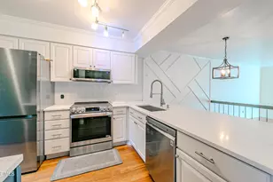 812 Green Ridge Dr, Raleigh, NC 27609 - Photo 10