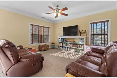 605 N Scotswood Boulevard, Hillsborough, NC 27278 - Photo 32