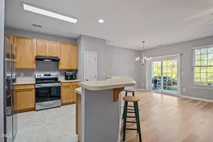 813 Hamlet Park Dr, Morrisville, NC 27560 - Photo 4