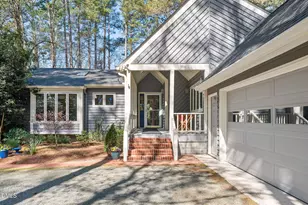 14 Timberlyne Rd, Chapel Hill, NC 27514 - Photo 2