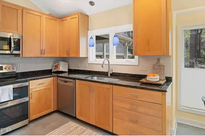 14 Timberlyne Road, Chapel Hill, NC 27514 - Photo 18