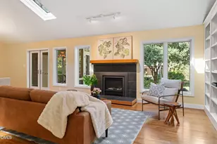 14 Timberlyne Rd, Chapel Hill, NC 27514 - Photo 6