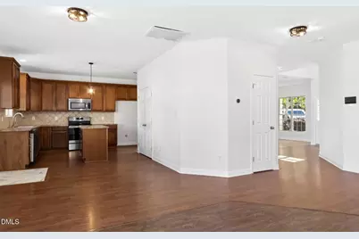 33 W Smoketree Court, Clayton, NC 27527 - Photo 10