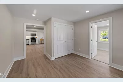 403 W Noble Street, Selma, NC 27576 - Photo 4