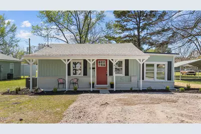 403 W Noble Street, Selma, NC 27576 - Photo 1