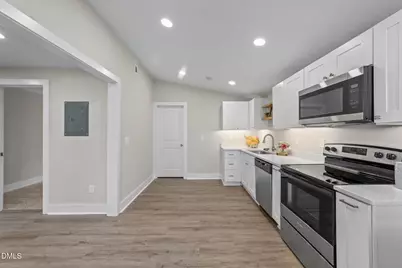 403 W Noble Street, Selma, NC 27576 - Photo 12