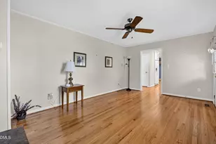 417 Crescent Ct, Raleigh, NC 27609 - Photo 16