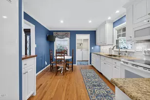 417 Crescent Ct, Raleigh, NC 27609 - Photo 14